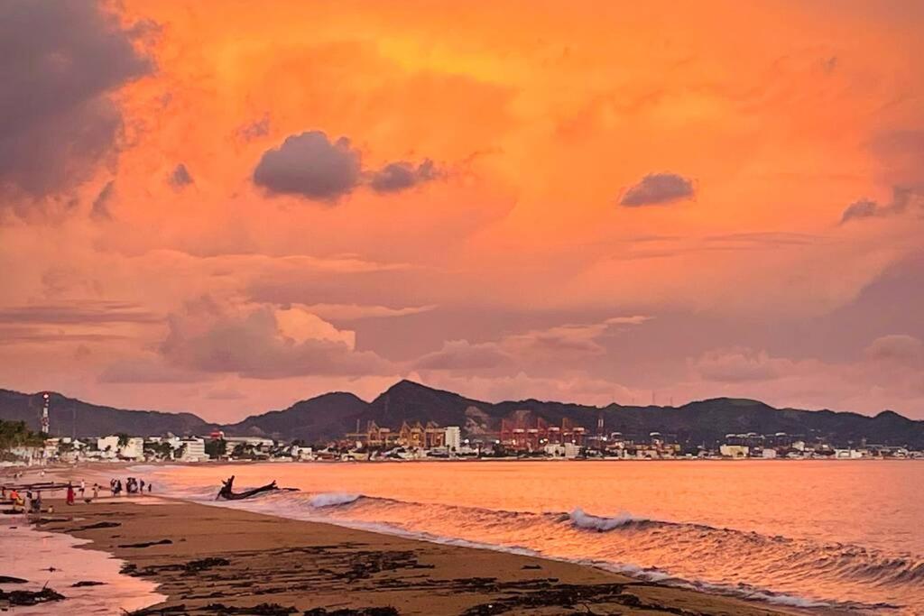 Espectacular Apto A Pie De Playa Con Vista Al Mar Manzanillo Exteriér fotografie